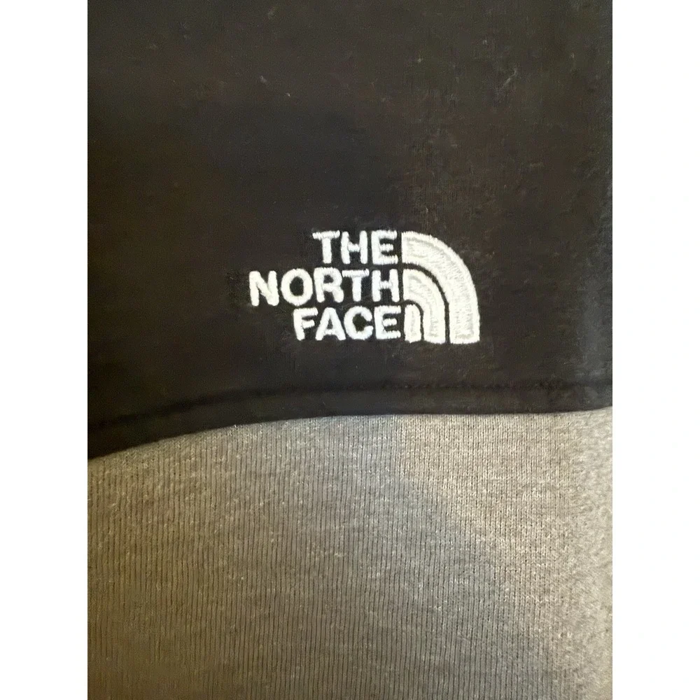 The North Face Gray Black Crew Neck Long Sleeves Pullover‎ Sweatshirt Men's XL